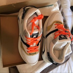 Vintage new sneakers